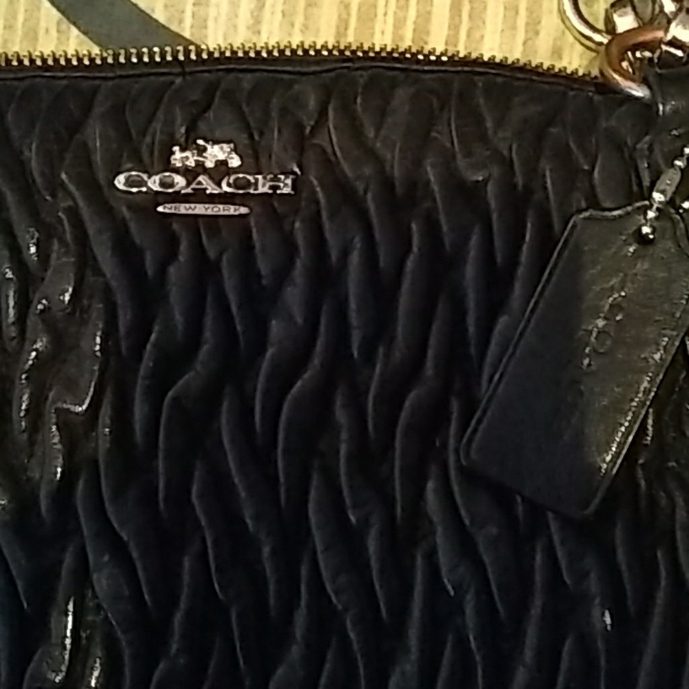 Authentic Coach Bag - Picture 2 of 6